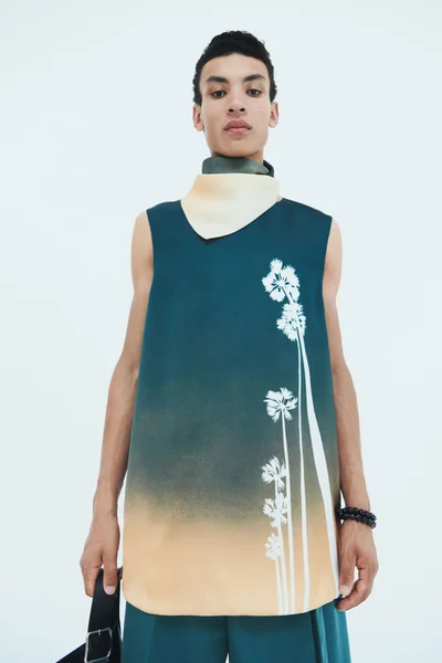 Look 10